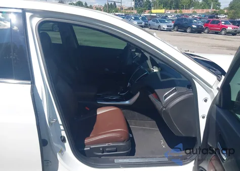 2015 Acura Tlx z USA, uszkodzony, nr VIN 19UUB1F3XFA011983